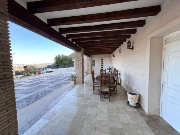 4 Bedroom 3 Bathroom Villa in Orihuela - Caza De Casa