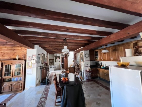 4 Bedroom 3 Bathroom Villa in Orihuela - Caza De Casa