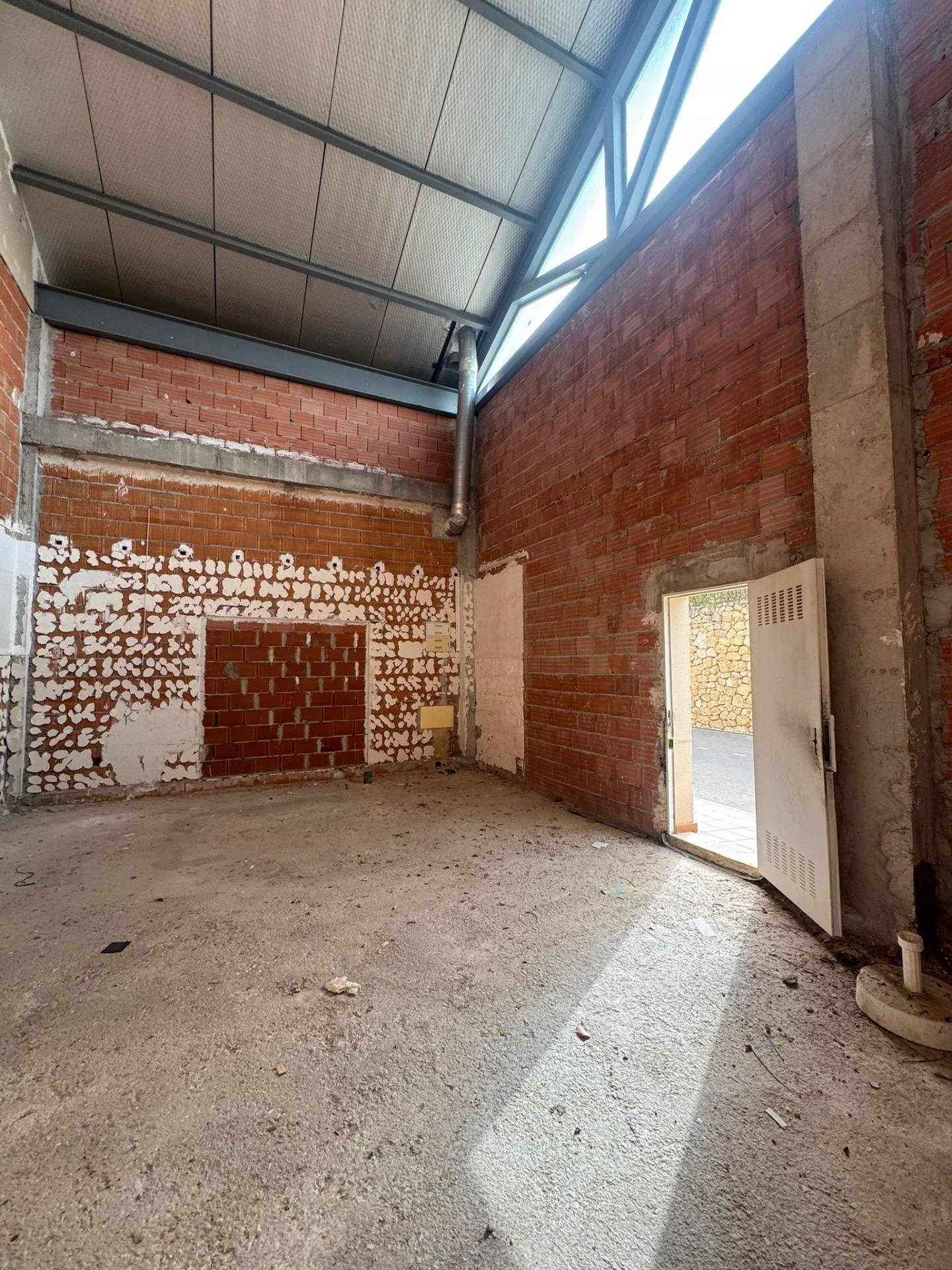 Commercial in Algorfa - Caza De Casa