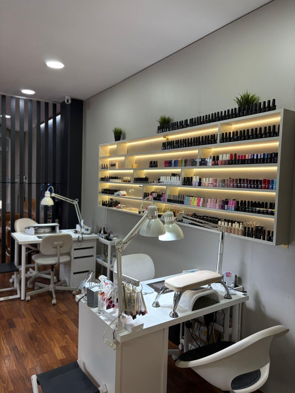 Commercial in Torrevieja - Caza De Casa