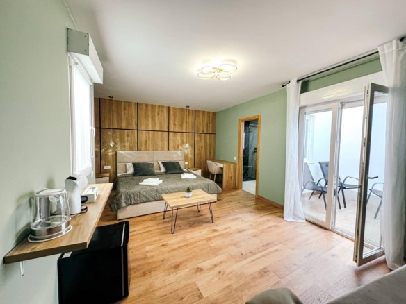 12 Bedroom 12 Bathroom Commercial in Torrevieja - Caza De Casa