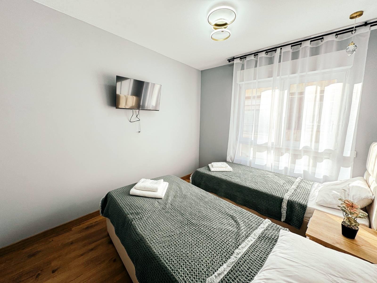 12 Bedroom 12 Bathroom Commercial in Torrevieja - Caza De Casa