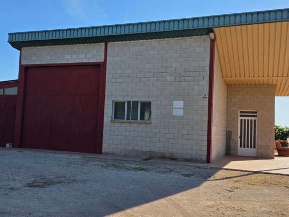 1 Bathroom Country House in Yecla - Caza De Casa