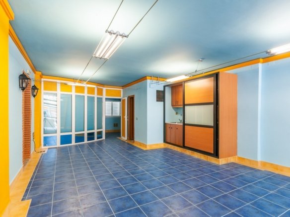 Commercial in Orihuela Costa - Caza De Casa