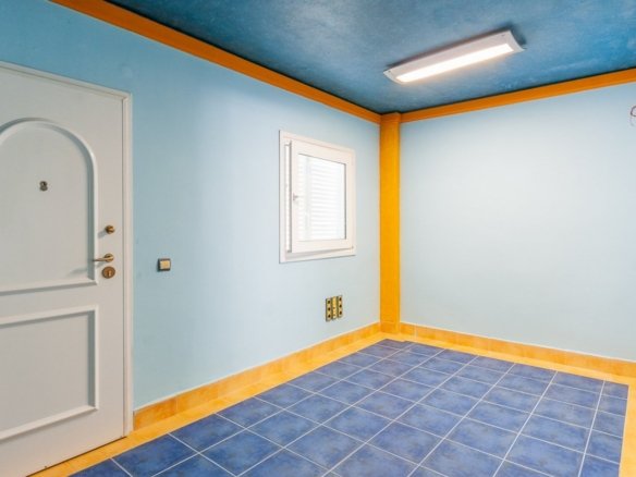 Commercial in Orihuela Costa - Caza De Casa