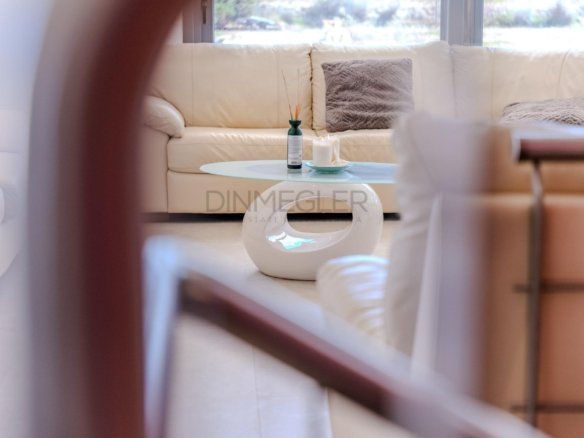 5 Bedroom 4 Bathroom Villa in La Marina - Caza De Casa