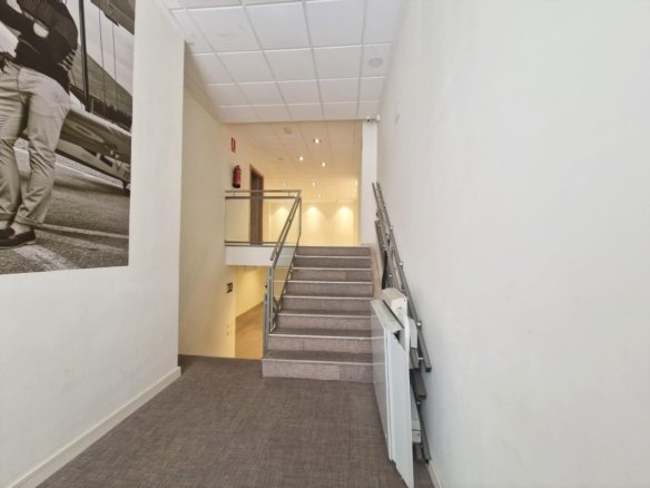 Commercial in Guardamar del Segura - Caza De Casa