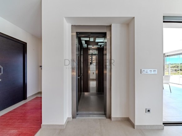 5 Bedroom 4 Bathroom Villa in La Marina - Caza De Casa