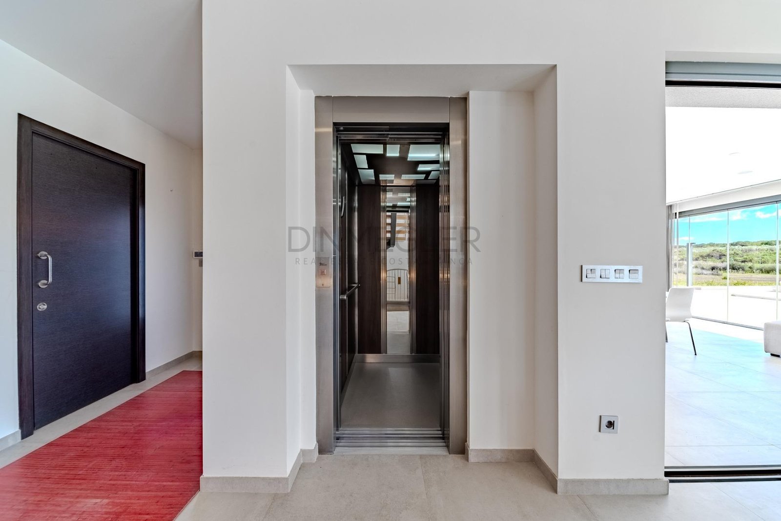 5 Bedroom 4 Bathroom Villa in La Marina - Caza De Casa