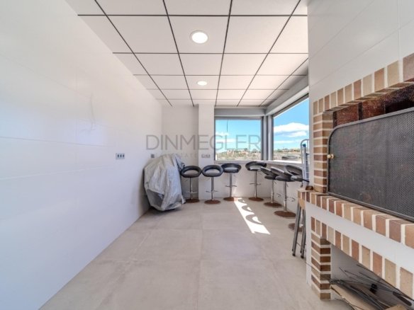 5 Bedroom 4 Bathroom Villa in La Marina - Caza De Casa