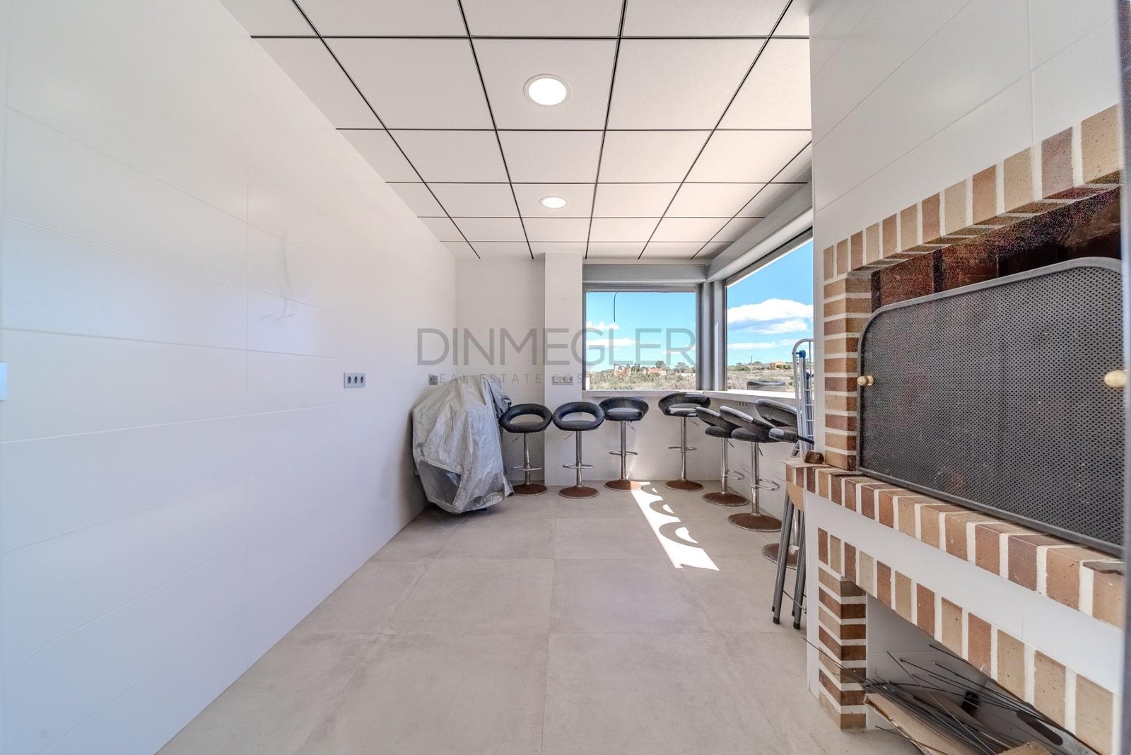 5 Bedroom 4 Bathroom Villa in La Marina - Caza De Casa