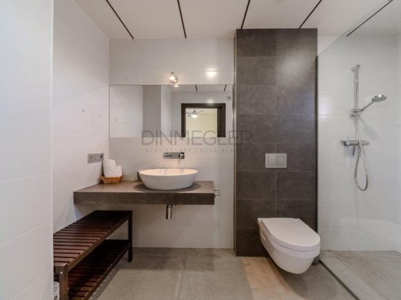 5 Bedroom 4 Bathroom Villa in La Marina - Caza De Casa