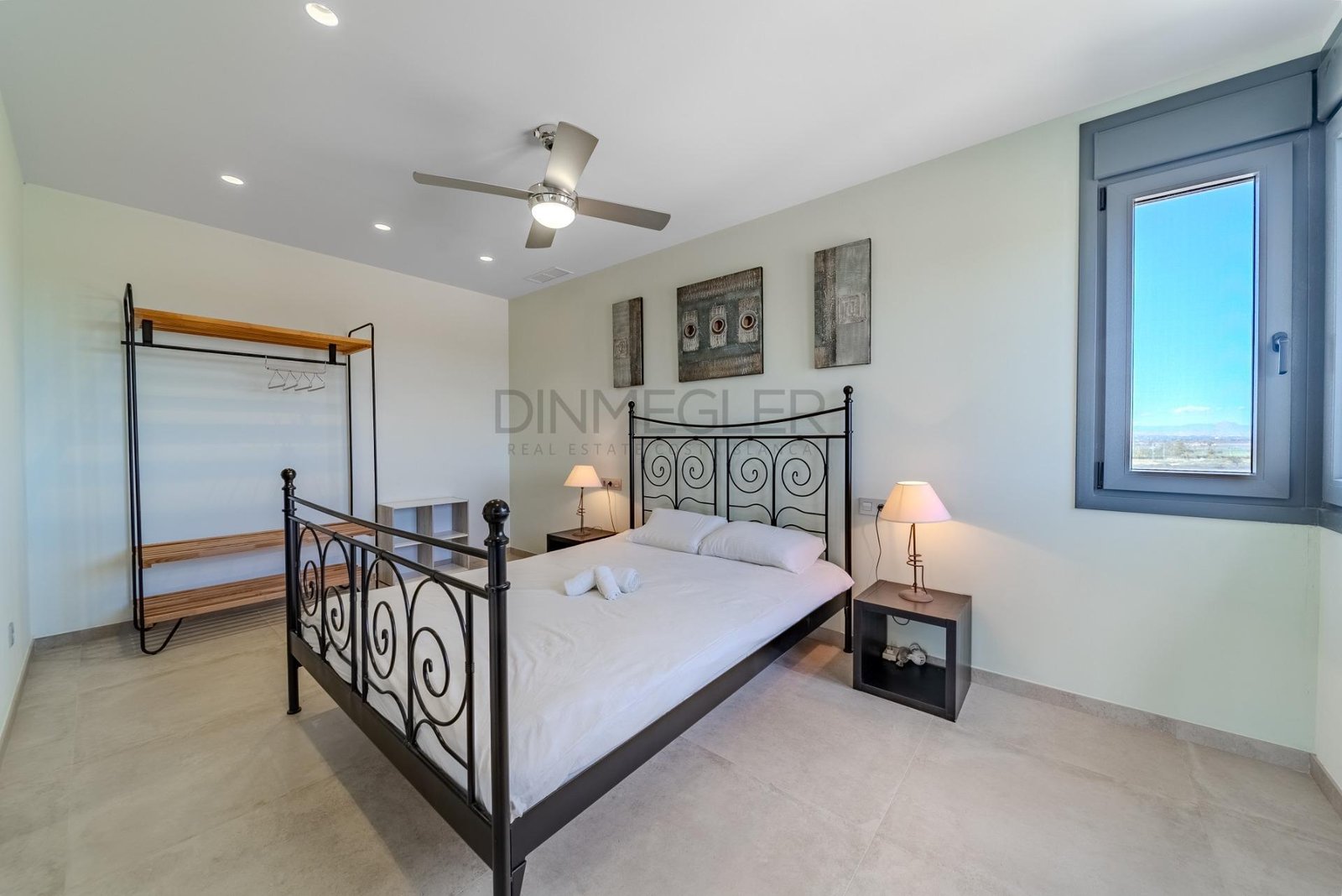 5 Bedroom 4 Bathroom Villa in La Marina - Caza De Casa