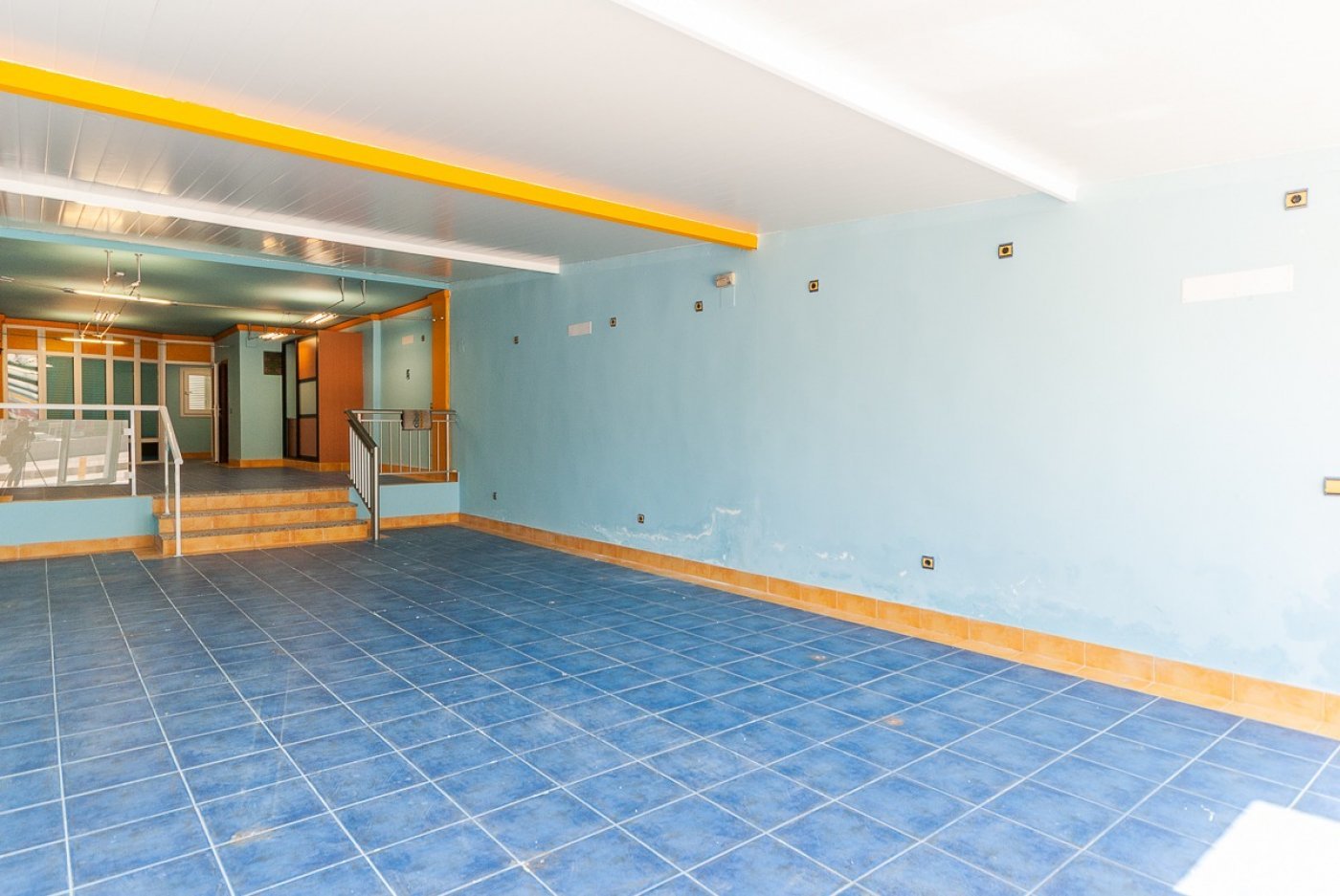 Commercial in Orihuela Costa - Caza De Casa