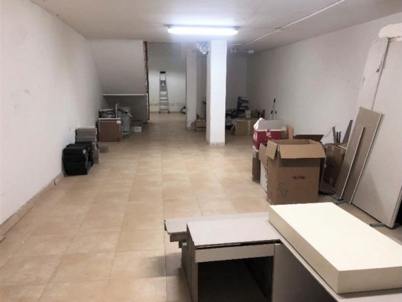 Commercial in Guardamar del Segura - Caza De Casa