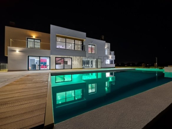5 Bedroom 4 Bathroom Villa in La Marina - Caza De Casa