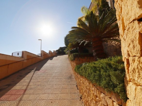 5 Bedroom 6 Bathroom Villa in Altea - Caza De Casa