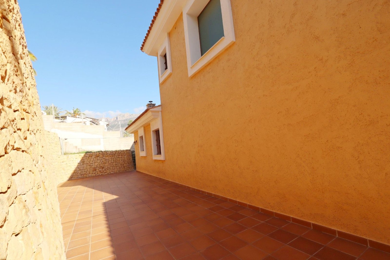 5 Bedroom 6 Bathroom Villa in Altea - Caza De Casa