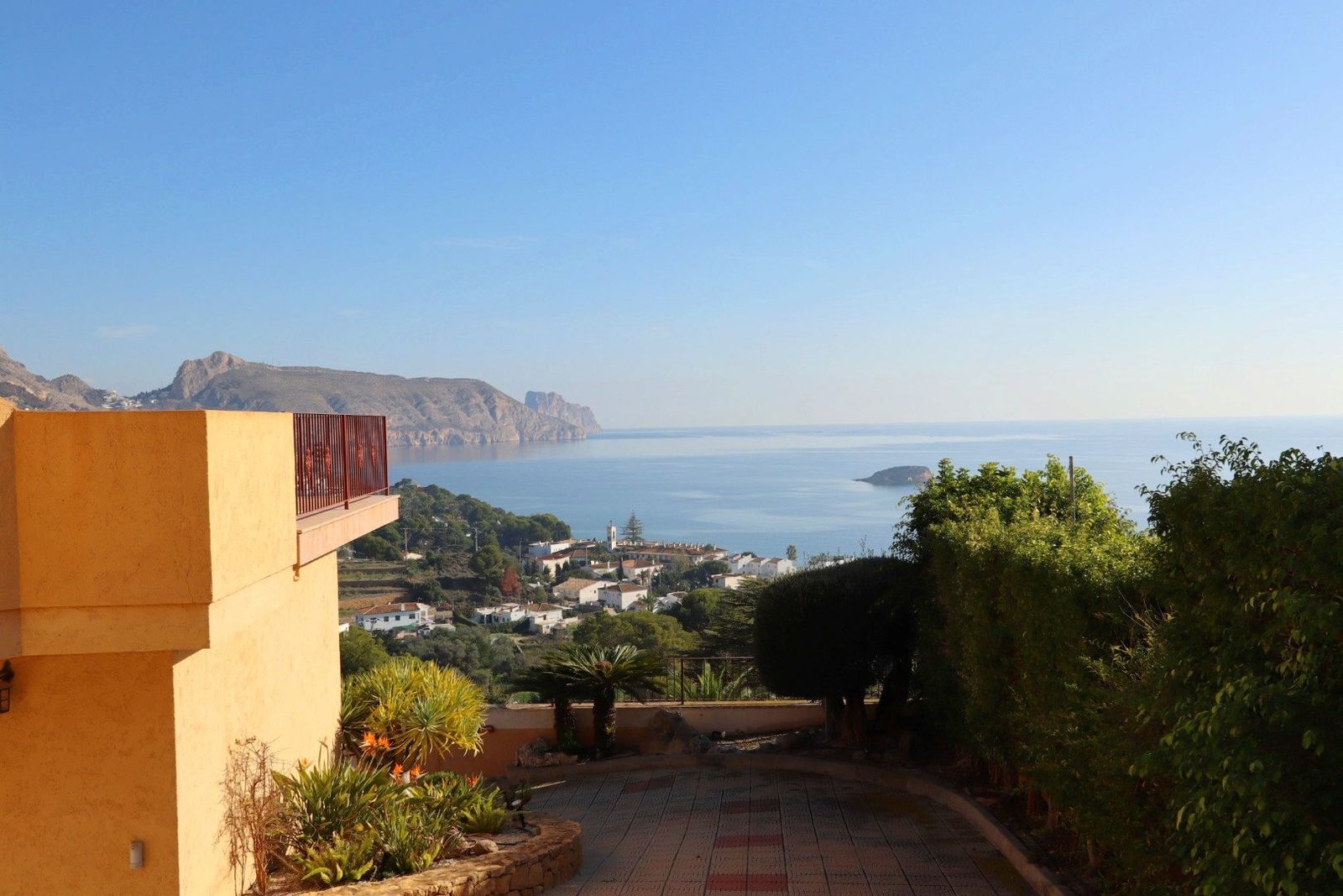 5 Bedroom 6 Bathroom Villa in Altea - Caza De Casa