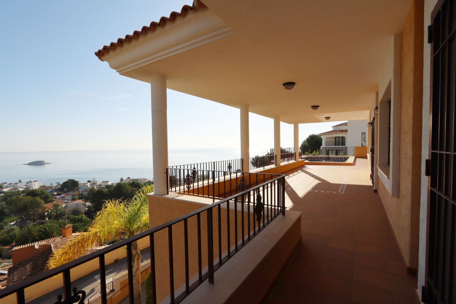 5 Bedroom 6 Bathroom Villa in Altea - Caza De Casa