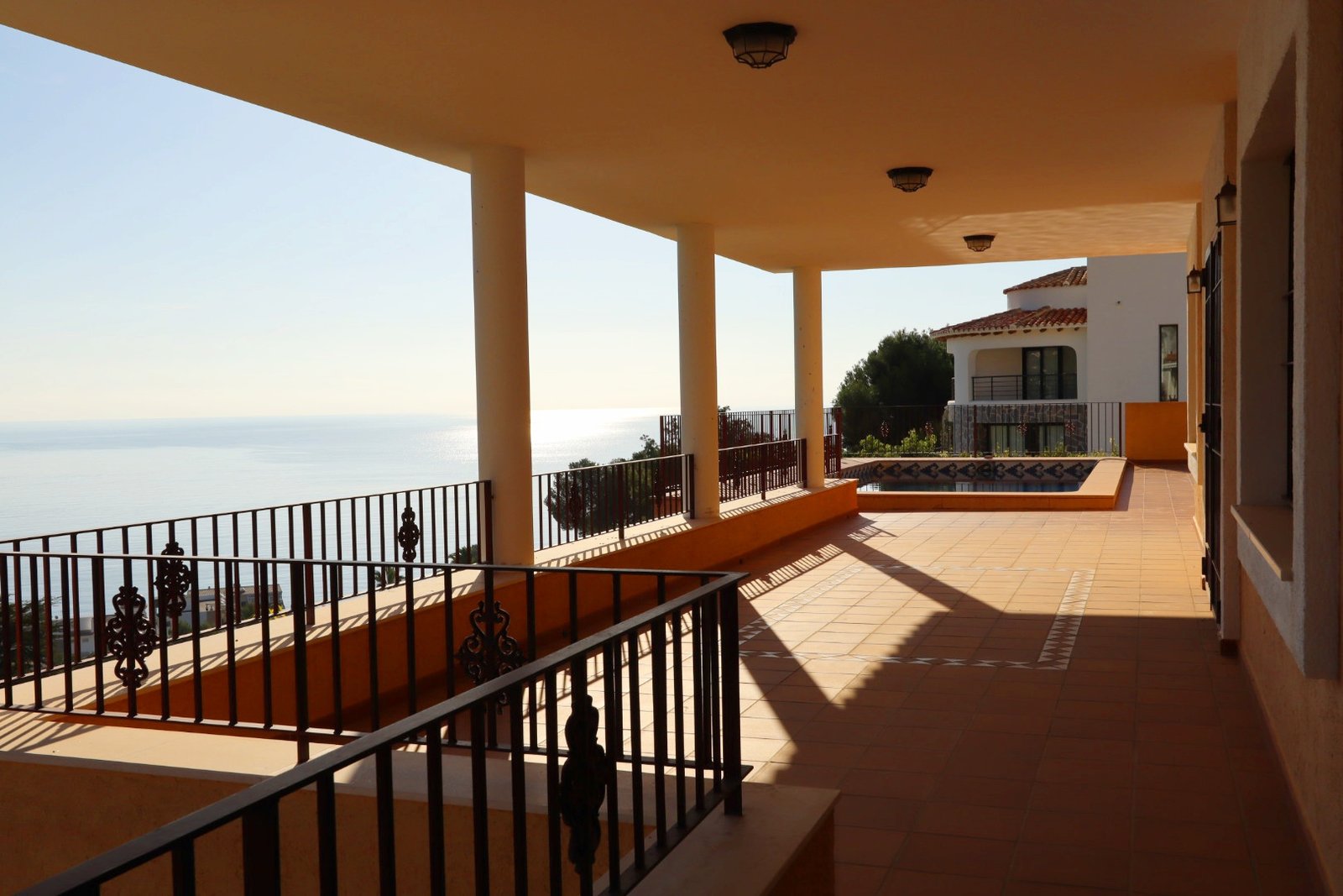 5 Bedroom 6 Bathroom Villa in Altea - Caza De Casa