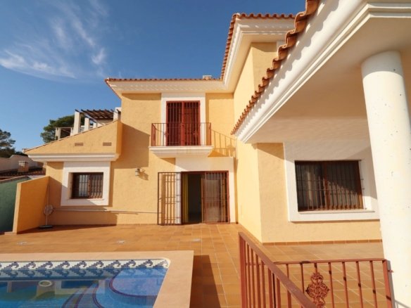 5 Bedroom 6 Bathroom Villa in Altea - Caza De Casa