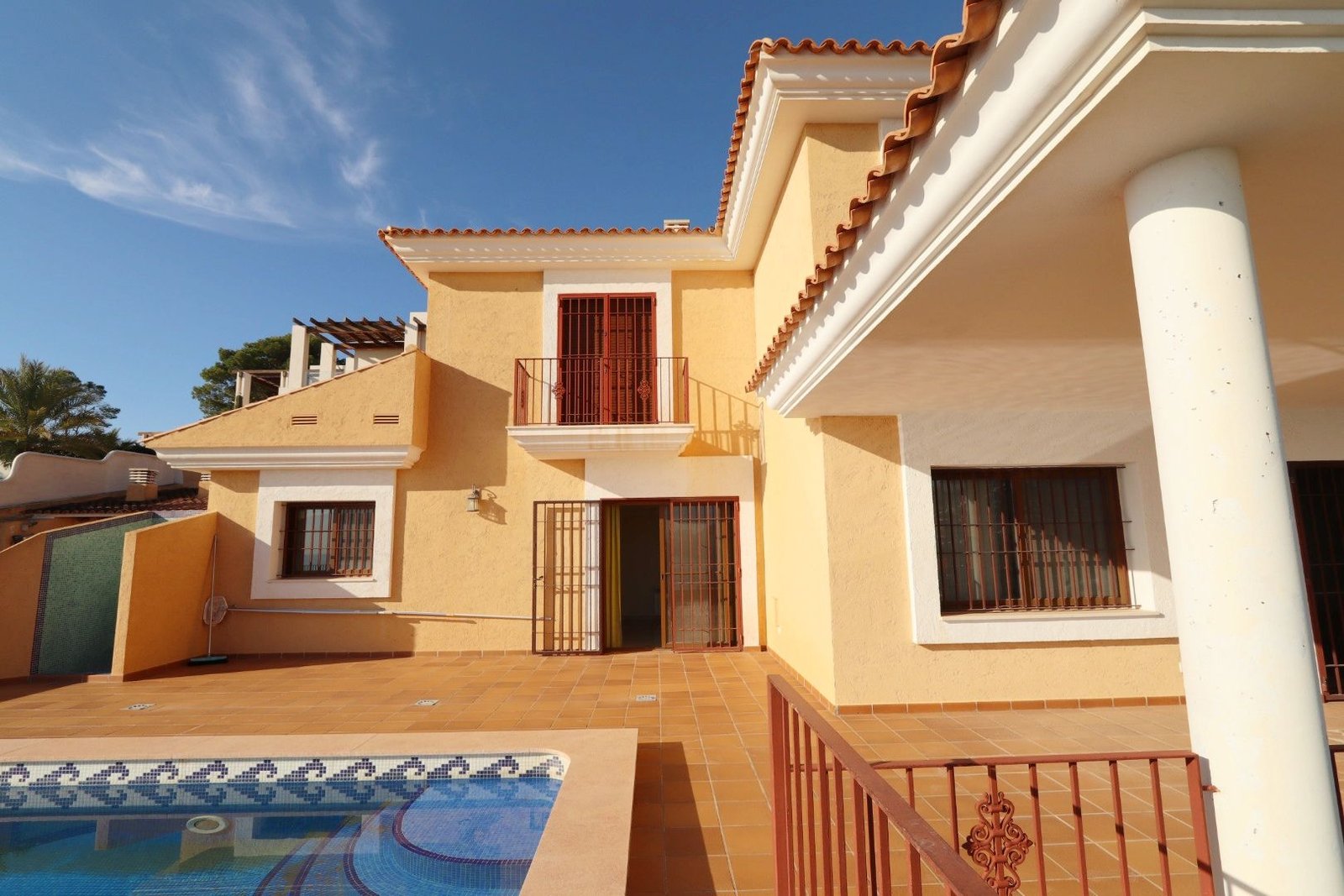5 Bedroom 6 Bathroom Villa in Altea - Caza De Casa