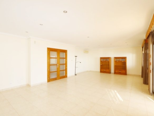 5 Bedroom 6 Bathroom Villa in Altea - Caza De Casa