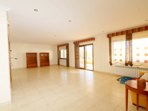 5 Bedroom 6 Bathroom Villa in Altea - Caza De Casa