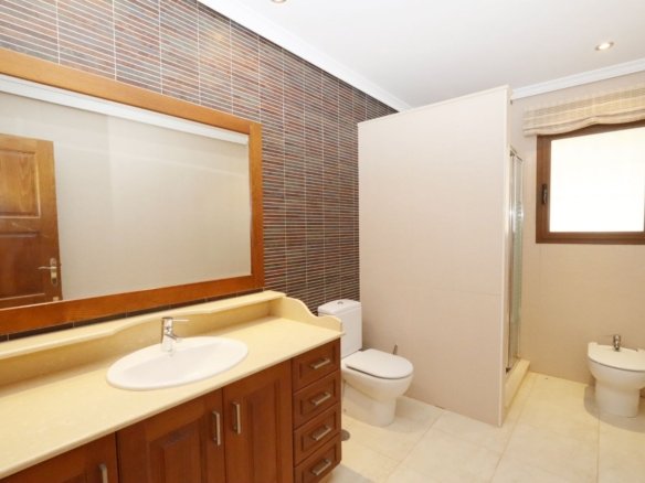 5 Bedroom 6 Bathroom Villa in Altea - Caza De Casa