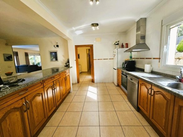 3 Bedroom 2 Bathroom Villa in javea - Caza De Casa