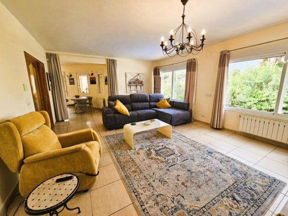 3 Bedroom 2 Bathroom Villa in javea - Caza De Casa