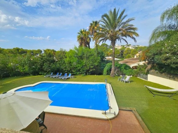 3 Bedroom 2 Bathroom Villa in javea - Caza De Casa
