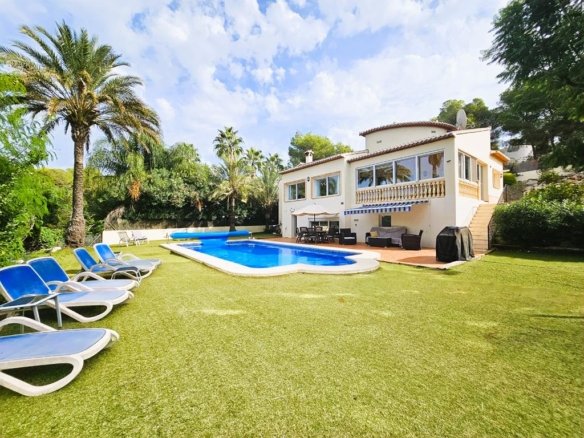 3 Bedroom 2 Bathroom Villa in javea - Caza De Casa