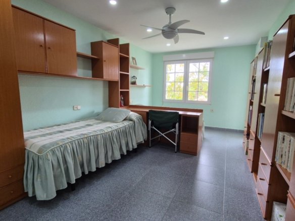 7 Bedroom 3 Bathroom Villa in Orihuela - Caza De Casa