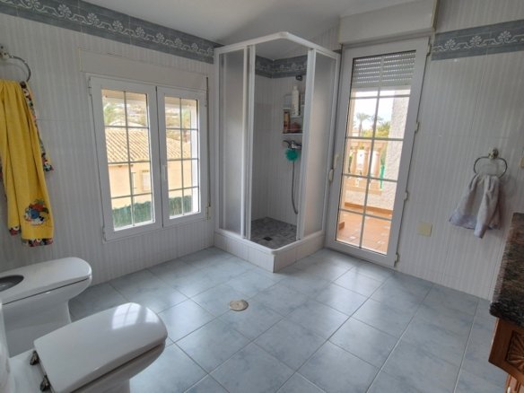 7 Bedroom 3 Bathroom Villa in Orihuela - Caza De Casa