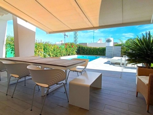 2 Bedroom 2 Bathroom Villa in Algorfa - Caza De Casa