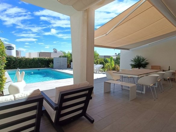 2 Bedroom 2 Bathroom Villa in Algorfa - Caza De Casa