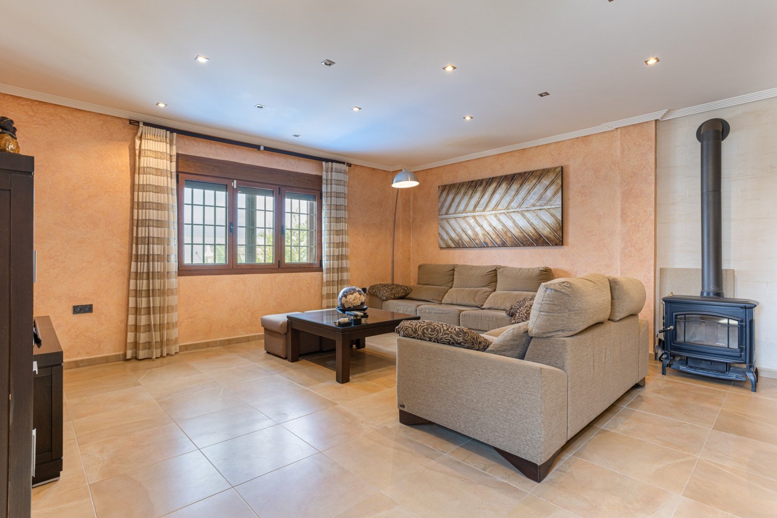4 Bedroom 3 Bathroom Villa in Los Montesinos - Caza De Casa