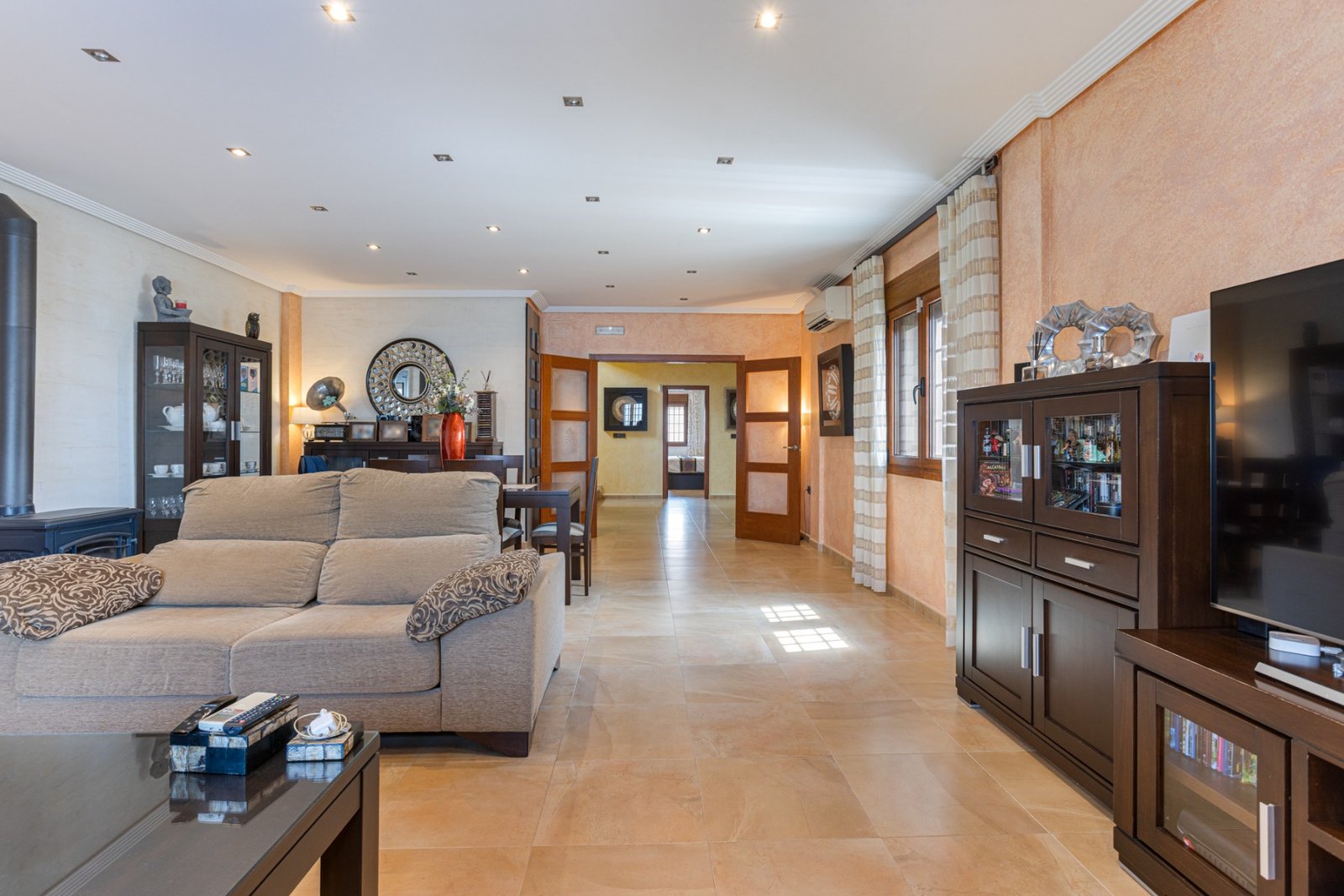 4 Bedroom 3 Bathroom Villa in Los Montesinos - Caza De Casa