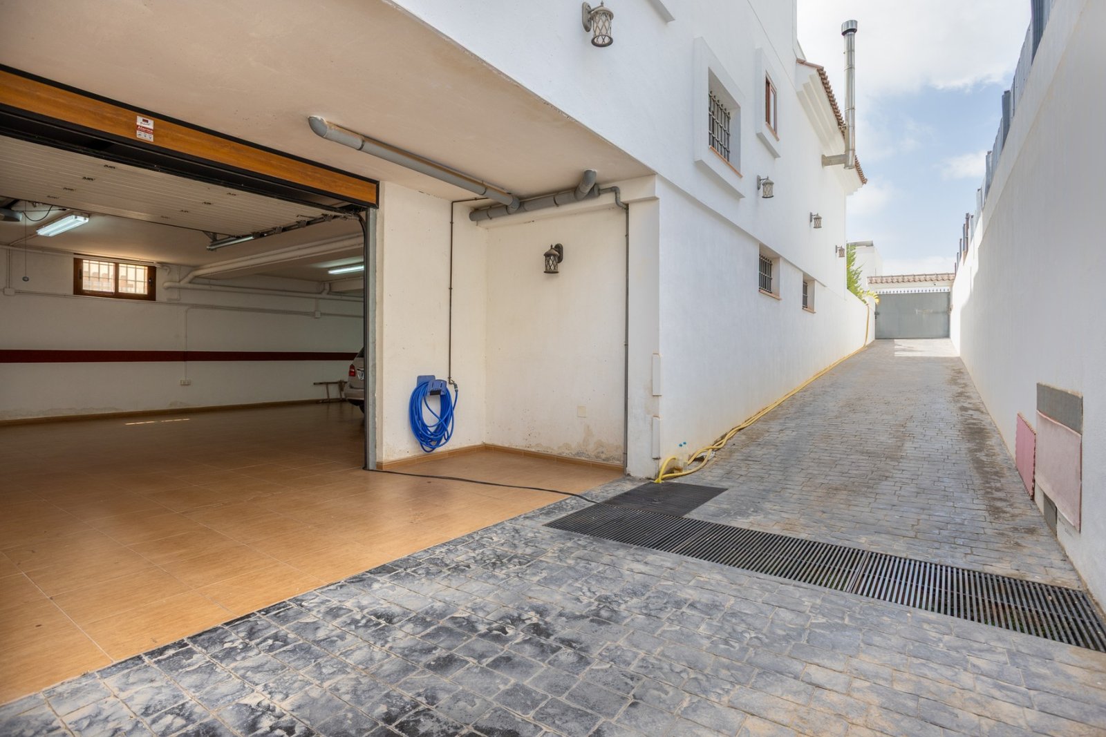 4 Bedroom 3 Bathroom Villa in Los Montesinos - Caza De Casa