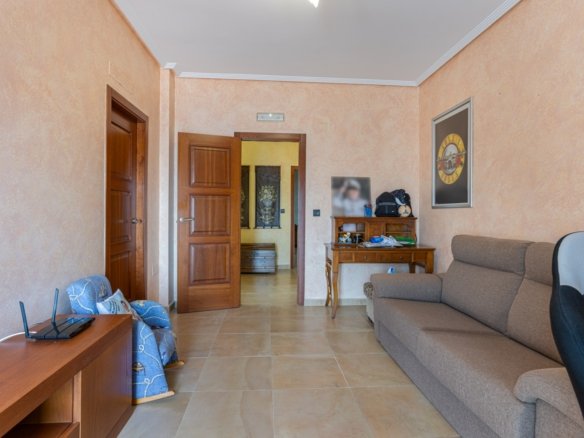 4 Bedroom 3 Bathroom Villa in Los Montesinos - Caza De Casa