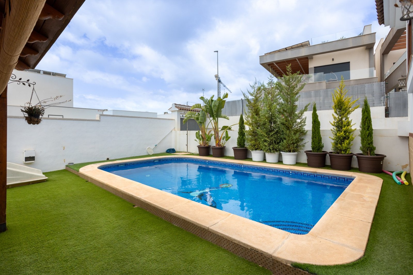 4 Bedroom 3 Bathroom Villa in Los Montesinos - Caza De Casa