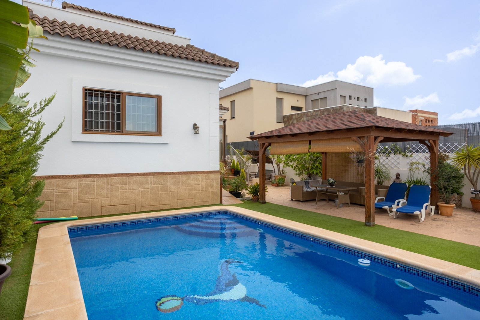 4 Bedroom 3 Bathroom Villa in Los Montesinos - Caza De Casa