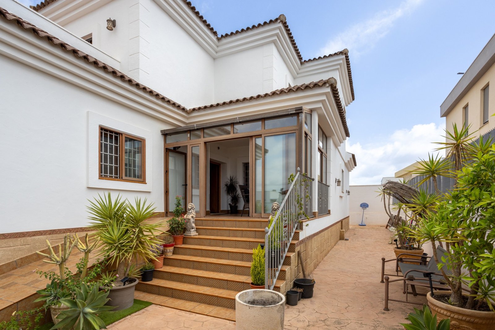 4 Bedroom 3 Bathroom Villa in Los Montesinos - Caza De Casa