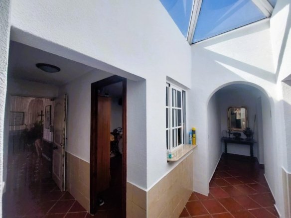 5 Bedroom 2 Bathroom Finca in La Marina - Caza De Casa