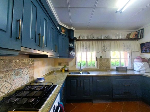 5 Bedroom 2 Bathroom Finca in La Marina - Caza De Casa