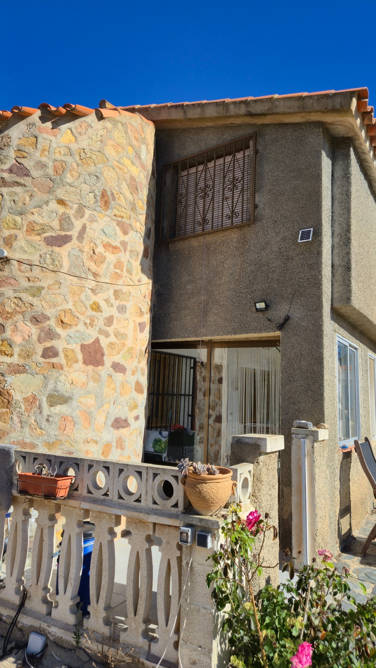4 Bedroom 1 Bathroom Country House in Almansa - Caza De Casa