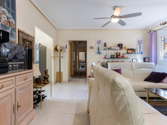 4 Bedroom 2 Bathroom Villa in La Zarza - Caza De Casa