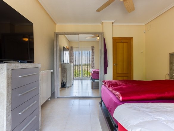 4 Bedroom 2 Bathroom Villa in La Zarza - Caza De Casa